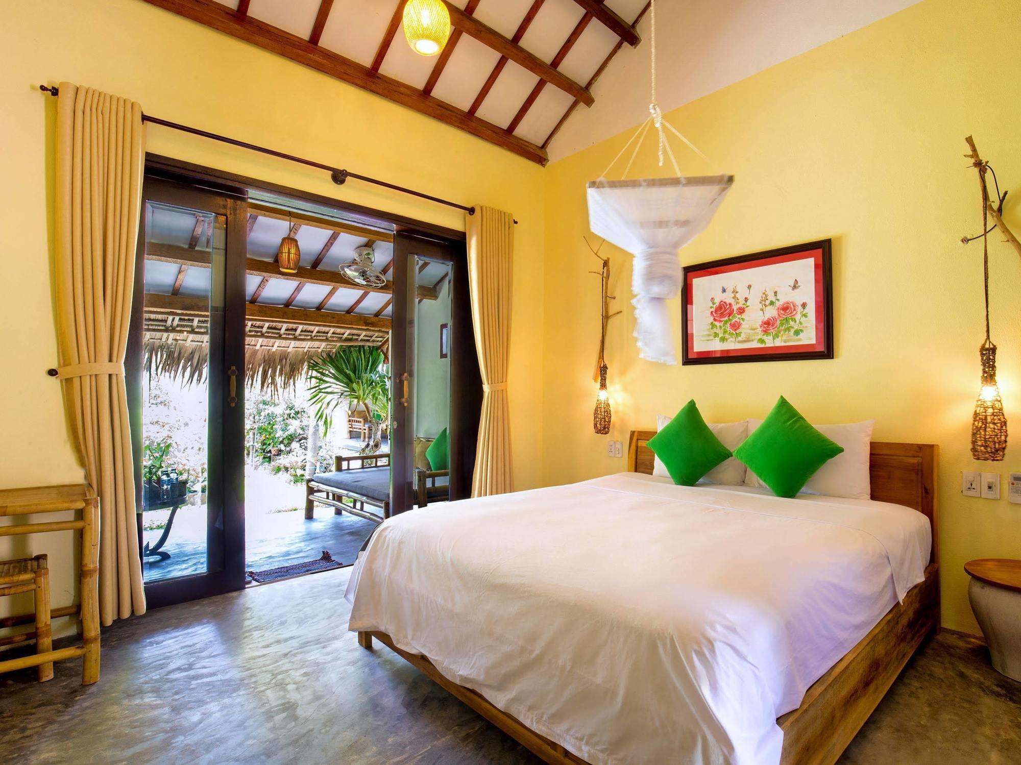 Red Flower Cottages Homestay Hoi An Esterno foto