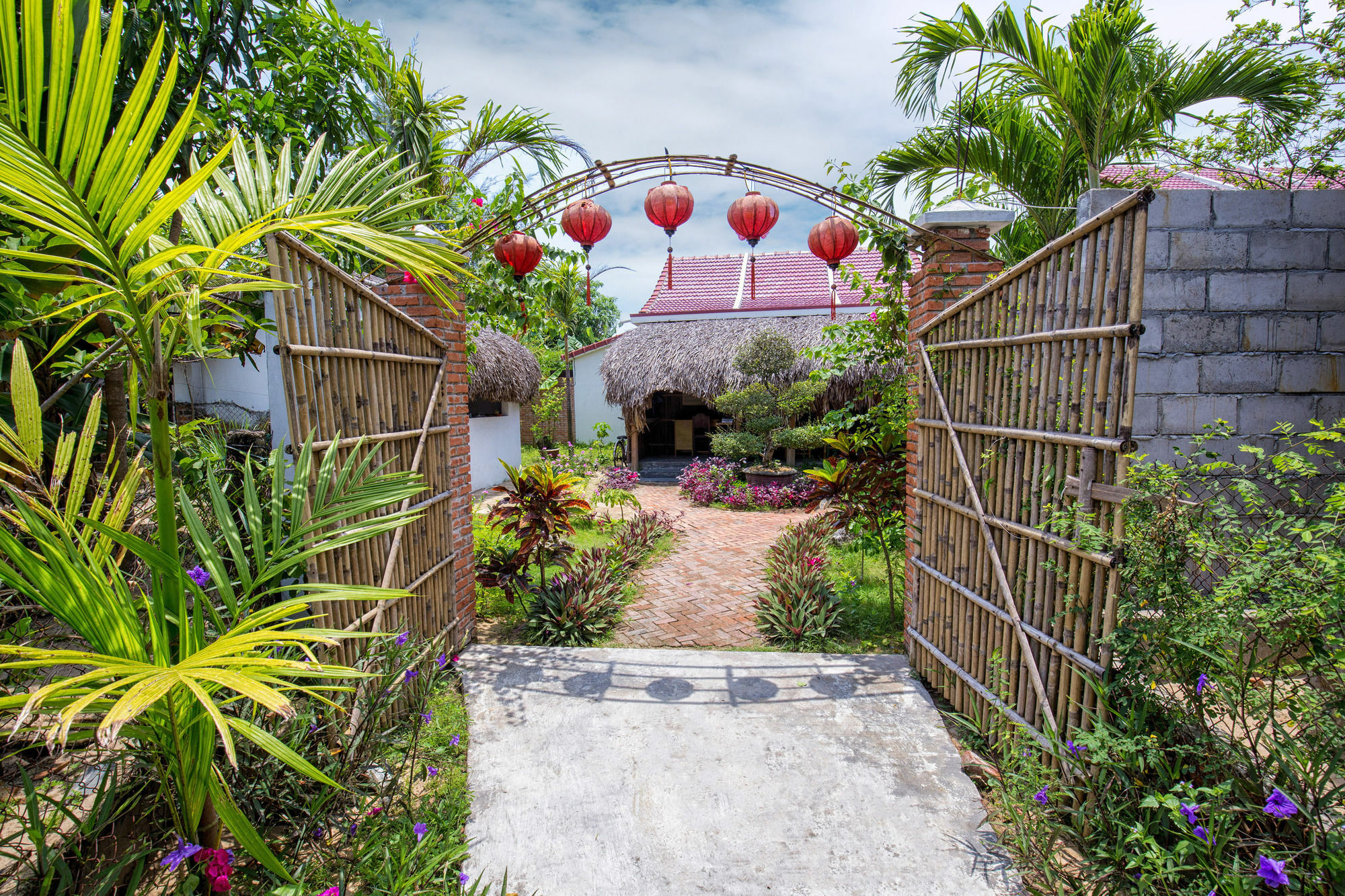 Red Flower Cottages Homestay Hoi An Esterno foto